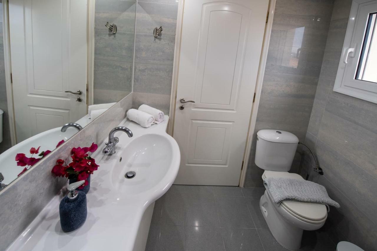 Violet Luxury Villa Kalligoni Eksteriør bilde